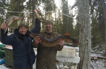 База  отдыха на озере Товское. Фото 14050.